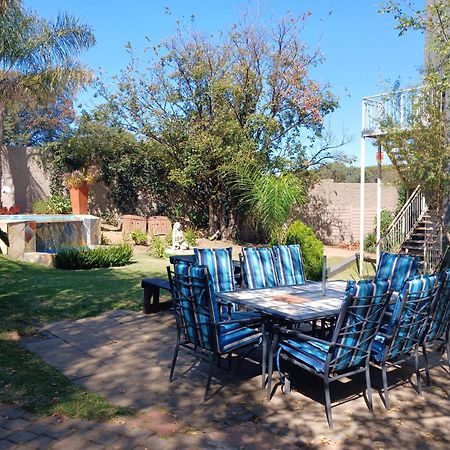 Villa Via Hotel Midrand Ngoại thất bức ảnh