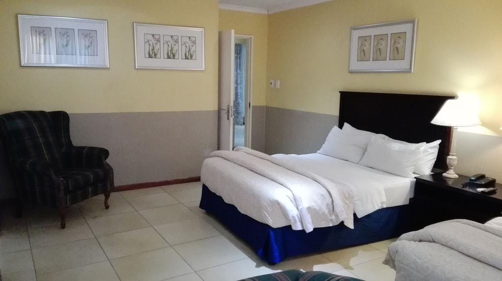 Villa Via Hotel Midrand Ngoại thất bức ảnh