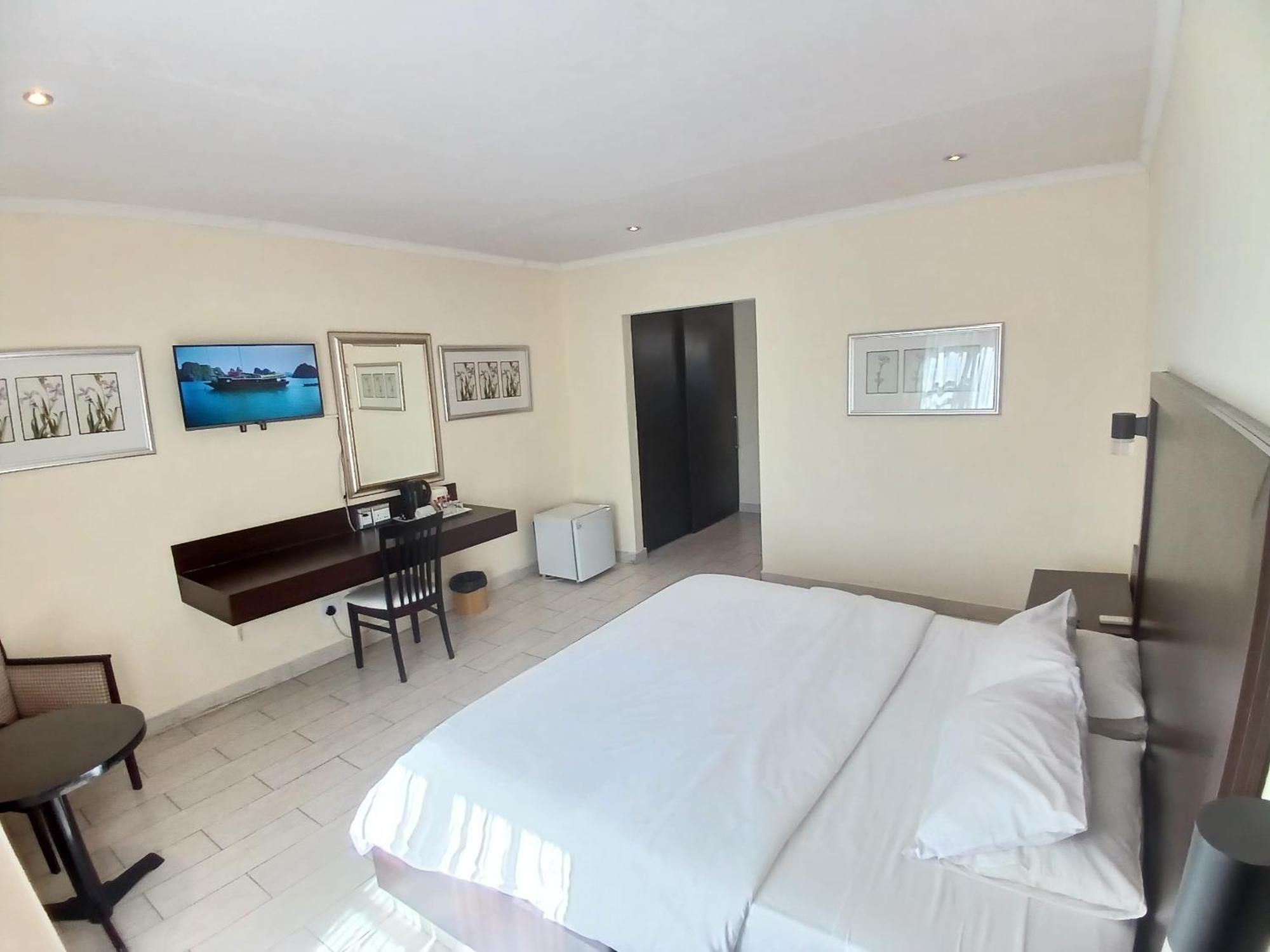 Villa Via Hotel Midrand Ngoại thất bức ảnh
