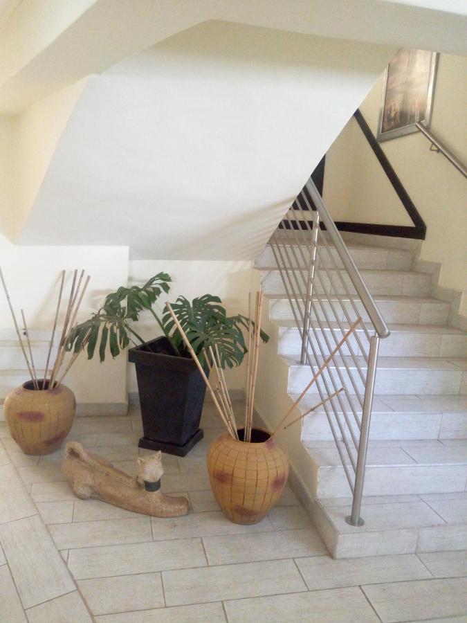 Villa Via Hotel Midrand Ngoại thất bức ảnh